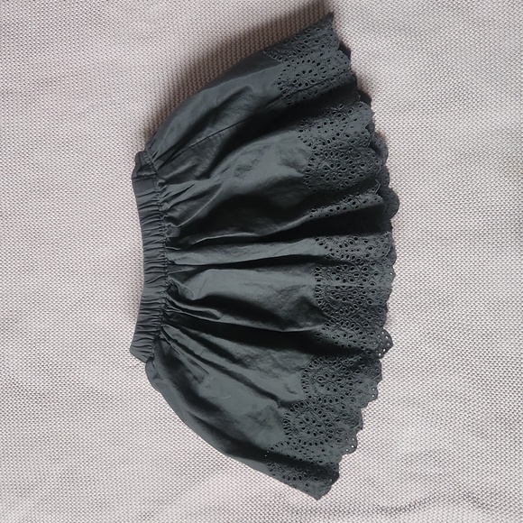 Gap skirt - Picture 2 of 2